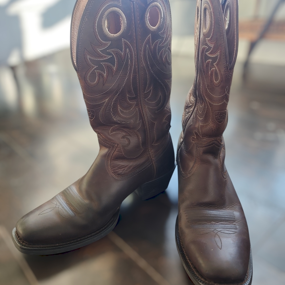 Ariat Brown Western Cowboy Boots